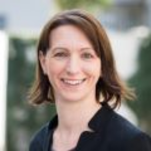 Brigitte Franz , Dipl.-Kffr.