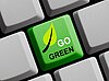 Symbolbild Nachhaltigkeit mit Computertastatut und grüner Taste mit der Aufschrift Go Green